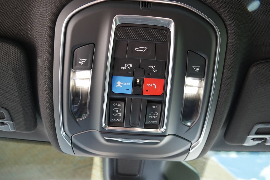2025 Jeep Grand Cherokee Laredo X