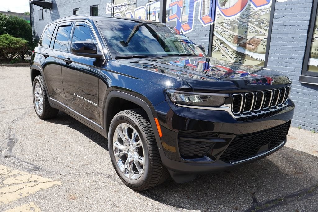 2025 Jeep Grand Cherokee Laredo X