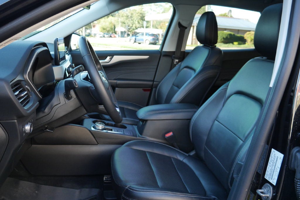 2022 Ford Escape SEL Hybrid