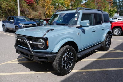 2022 Ford Bronco Base