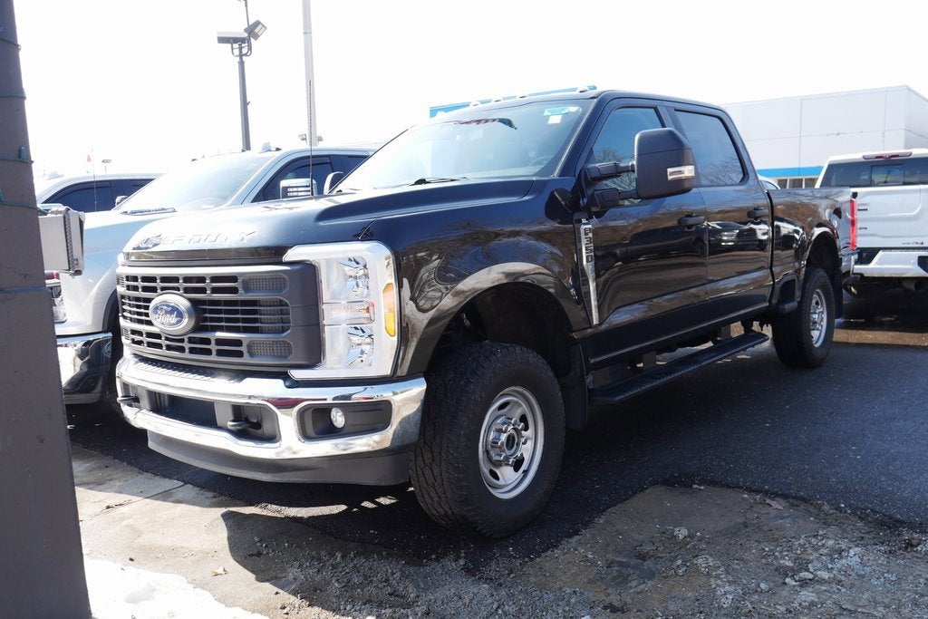 2023 Ford Super Duty F-350 SRW XL