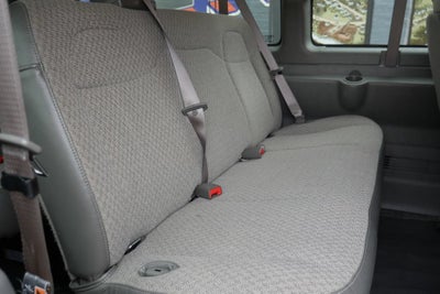 2025 Chevrolet Express Passenger 1LS