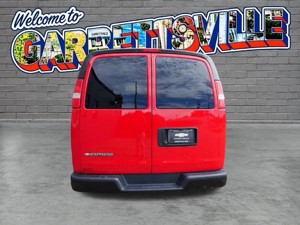 2017 Chevrolet Express Passenger 3500 LS