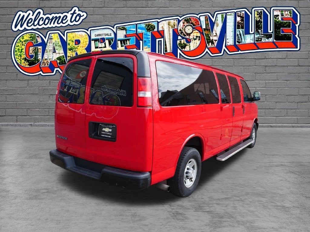 2017 Chevrolet Express Passenger 3500 LS