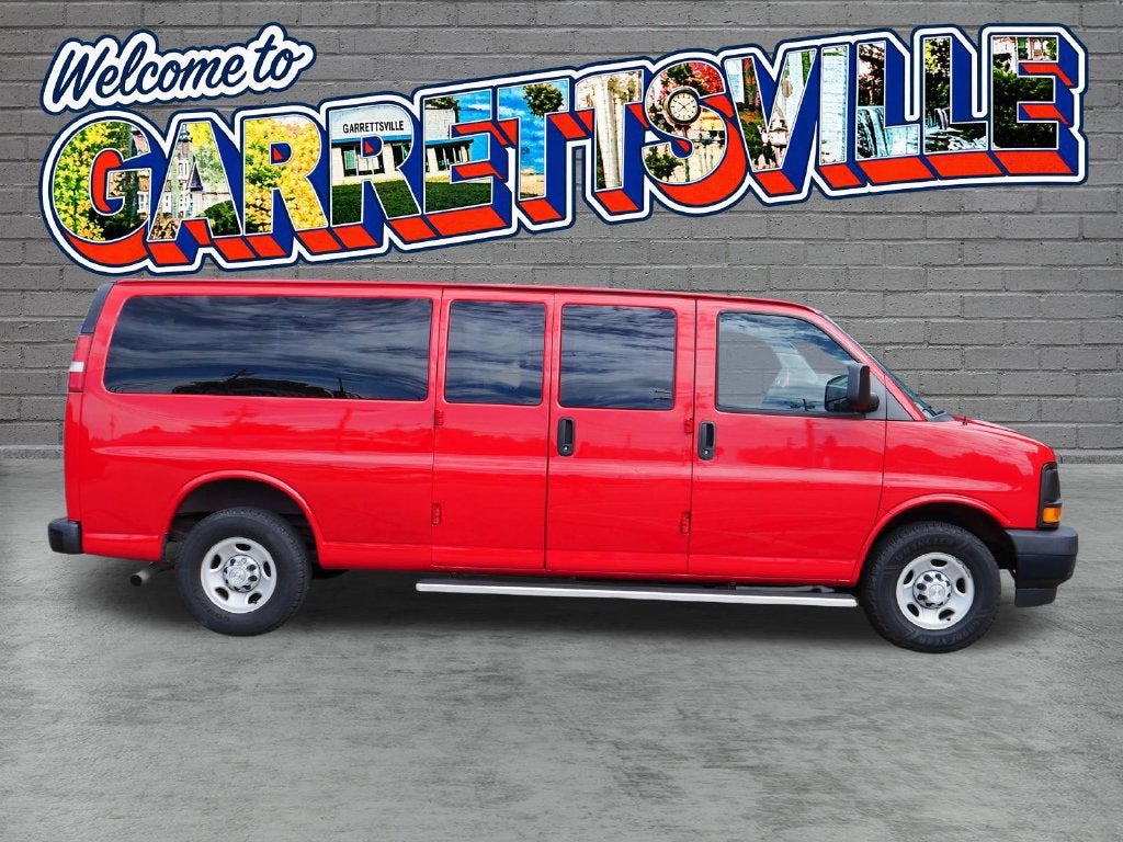 2017 Chevrolet Express Passenger 3500 LS