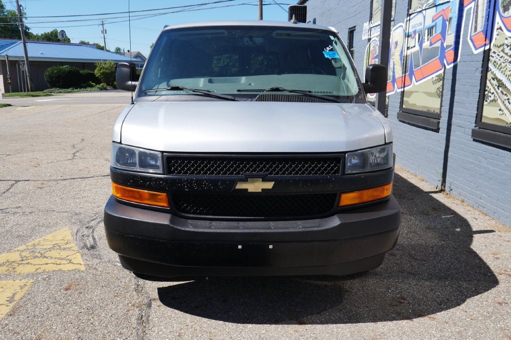 2023 Chevrolet Express Passenger 3500 LS