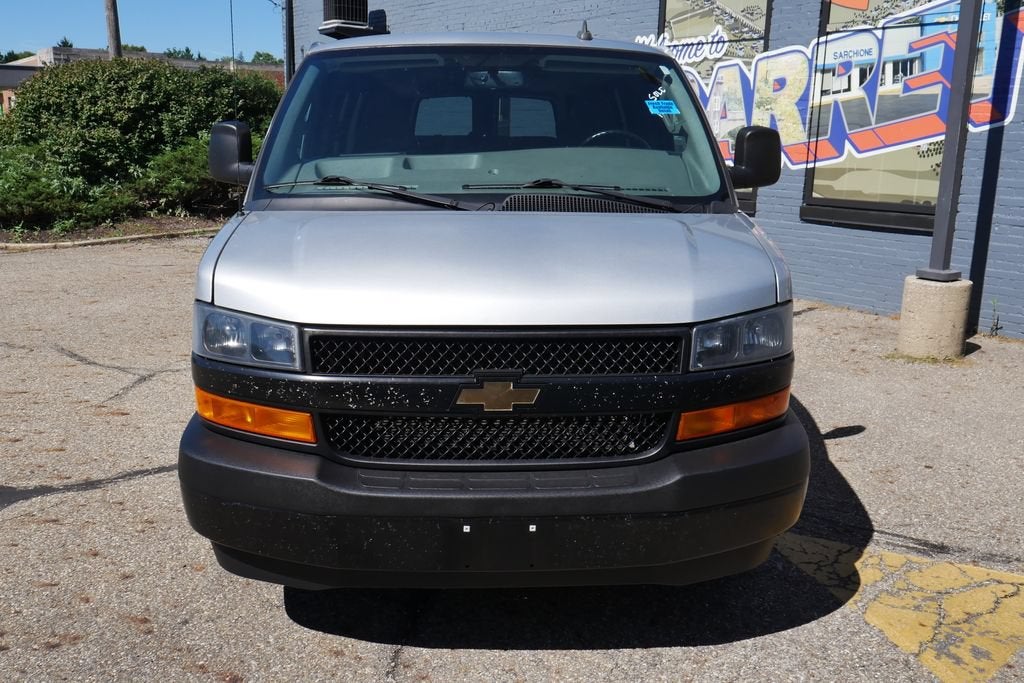 2023 Chevrolet Express Passenger 3500 LS