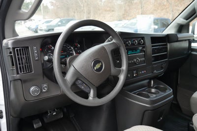 2023 Chevrolet Express Passenger 3500 1LS