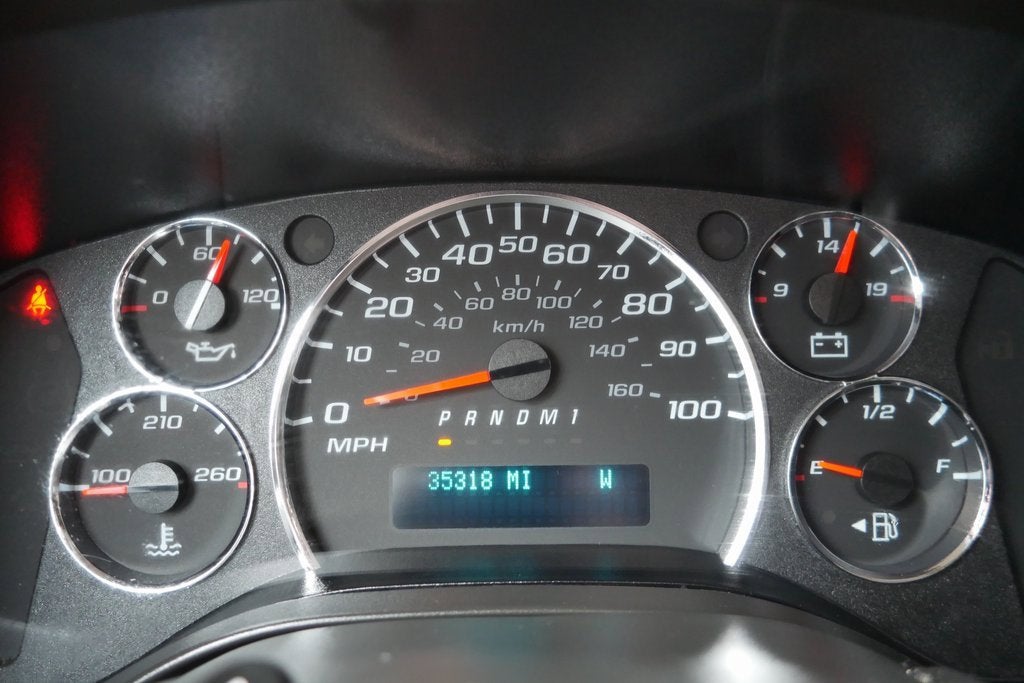 2023 Chevrolet Express Passenger 3500 1LS