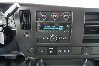 2023 Chevrolet Express Passenger 3500 1LS