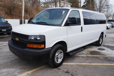 2023 Chevrolet Express Passenger 3500 1LS