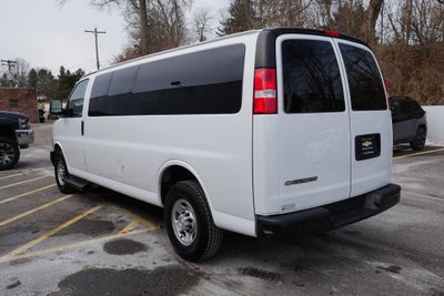 2023 Chevrolet Express Passenger 3500 1LS