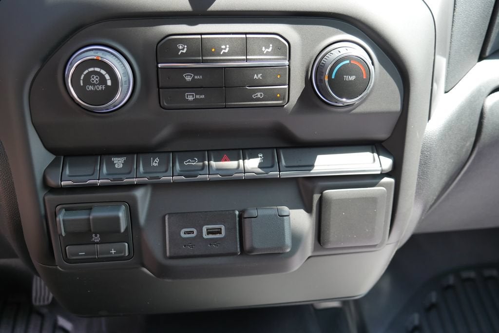 2026 Chevrolet Silverado 3500 HD WT DRW