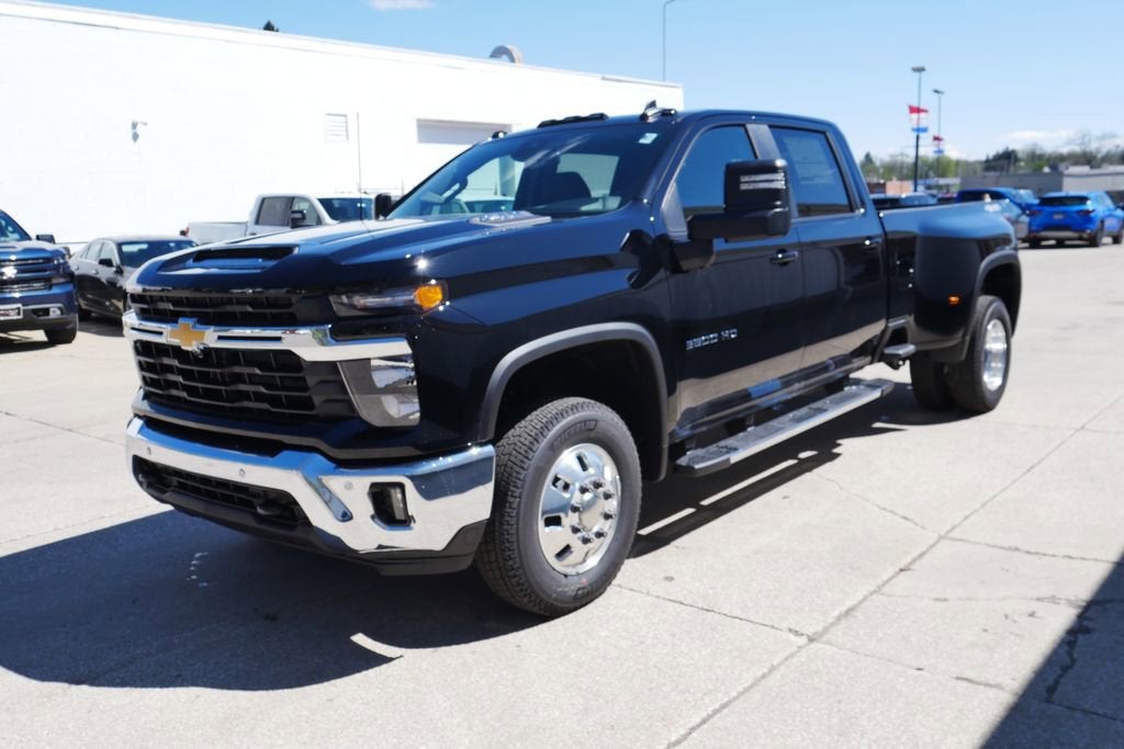 2026 Chevrolet Silverado 3500 HD LT DRW