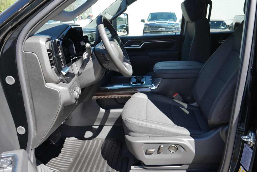 2026 Chevrolet Silverado 3500 HD LT DRW