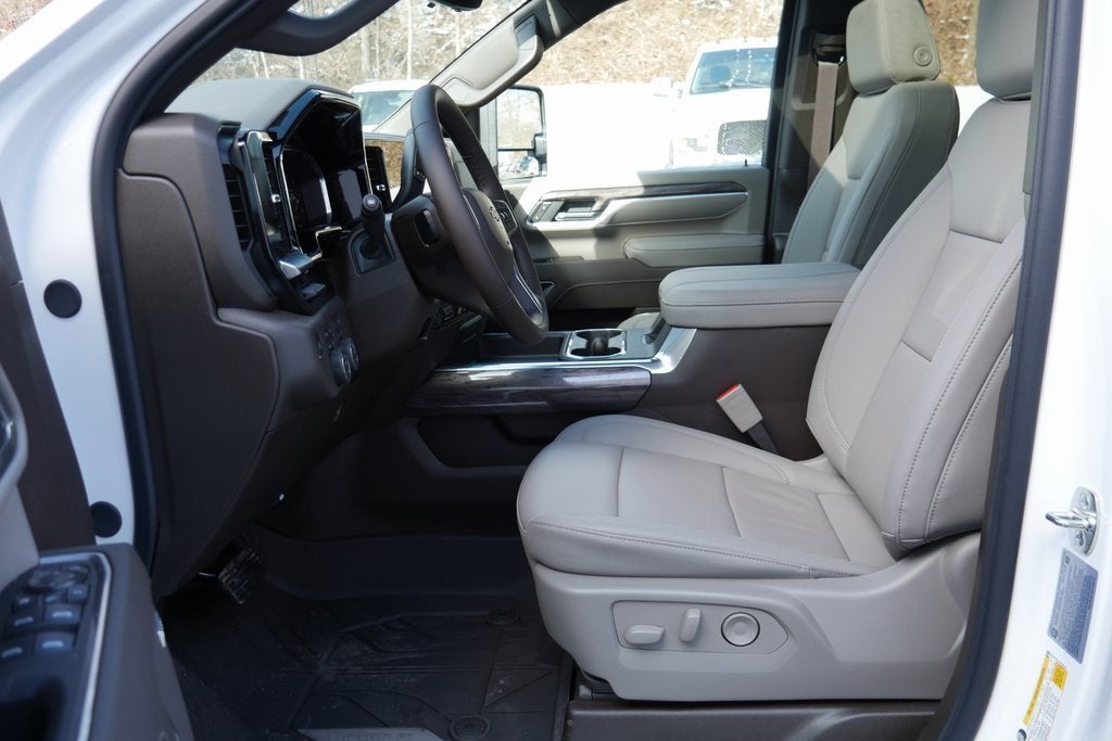 2026 Chevrolet Silverado 3500 HD LTZ DRW