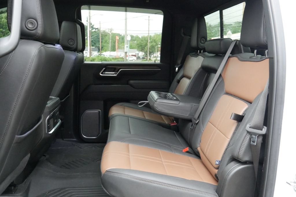2025 Chevrolet Silverado 3500 HD High Country DRW