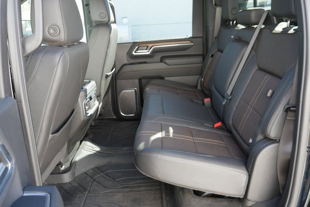 2024 Chevrolet Silverado 3500 HD High Country DRW