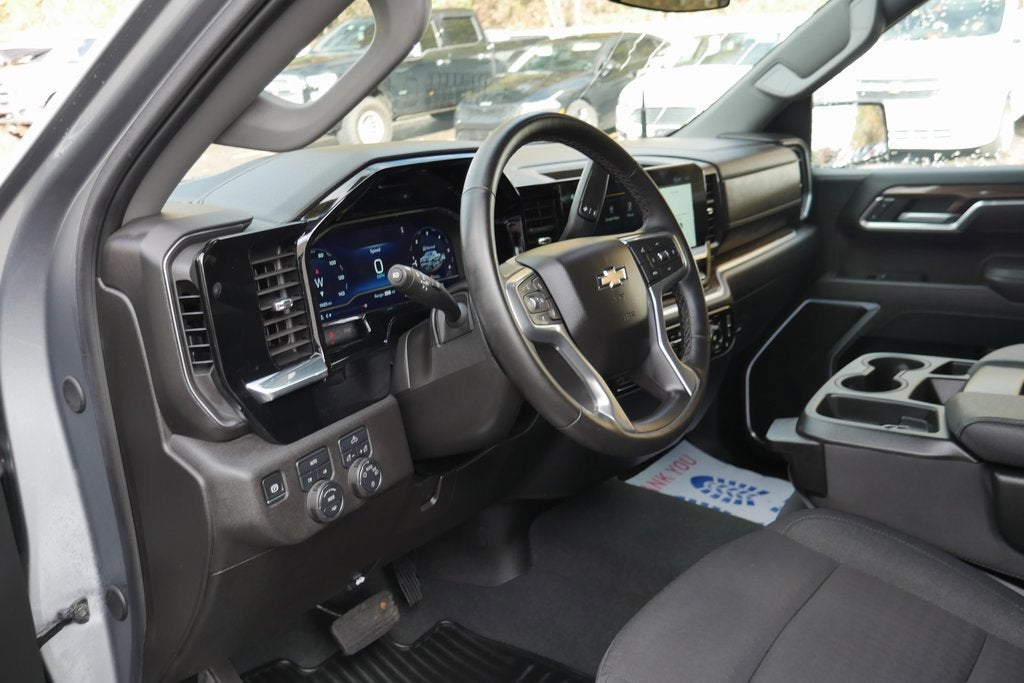 2025 Chevrolet Silverado 1500 LT (2FL)