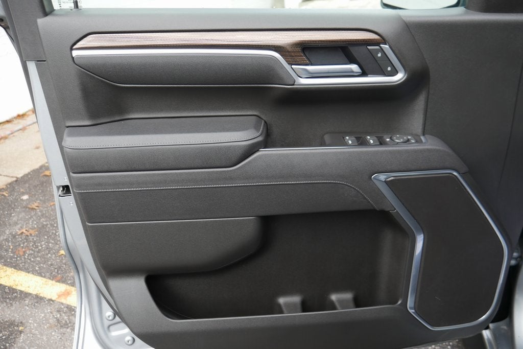 2025 Chevrolet Silverado 1500 LT (2FL)