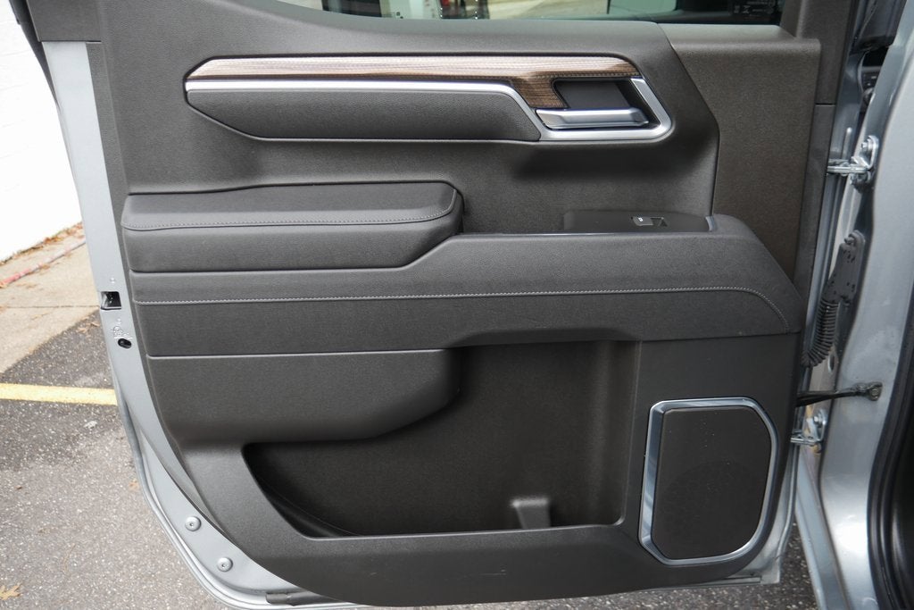 2025 Chevrolet Silverado 1500 LT (2FL)