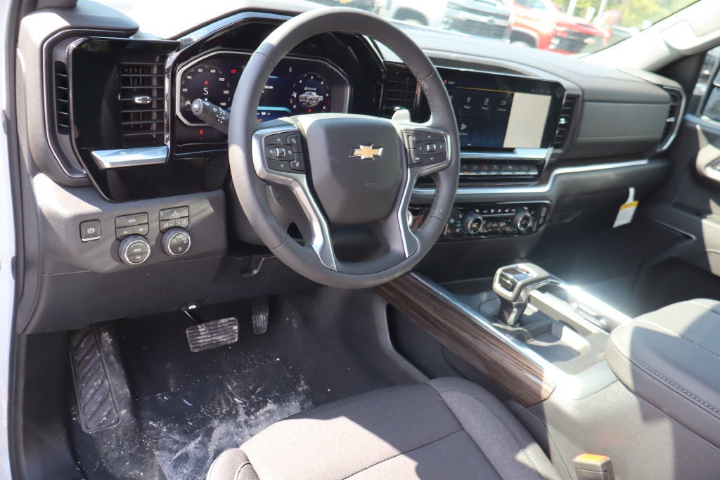 2026 Chevrolet Silverado 1500 LT - Photo 6