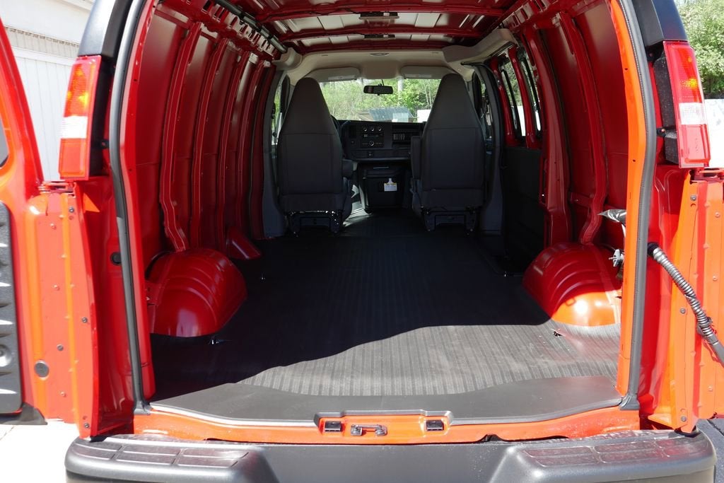 2026 Chevrolet Express Cargo WT