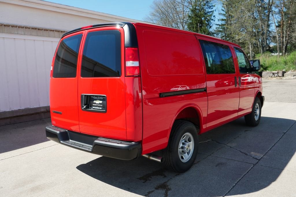2026 Chevrolet Express Cargo WT