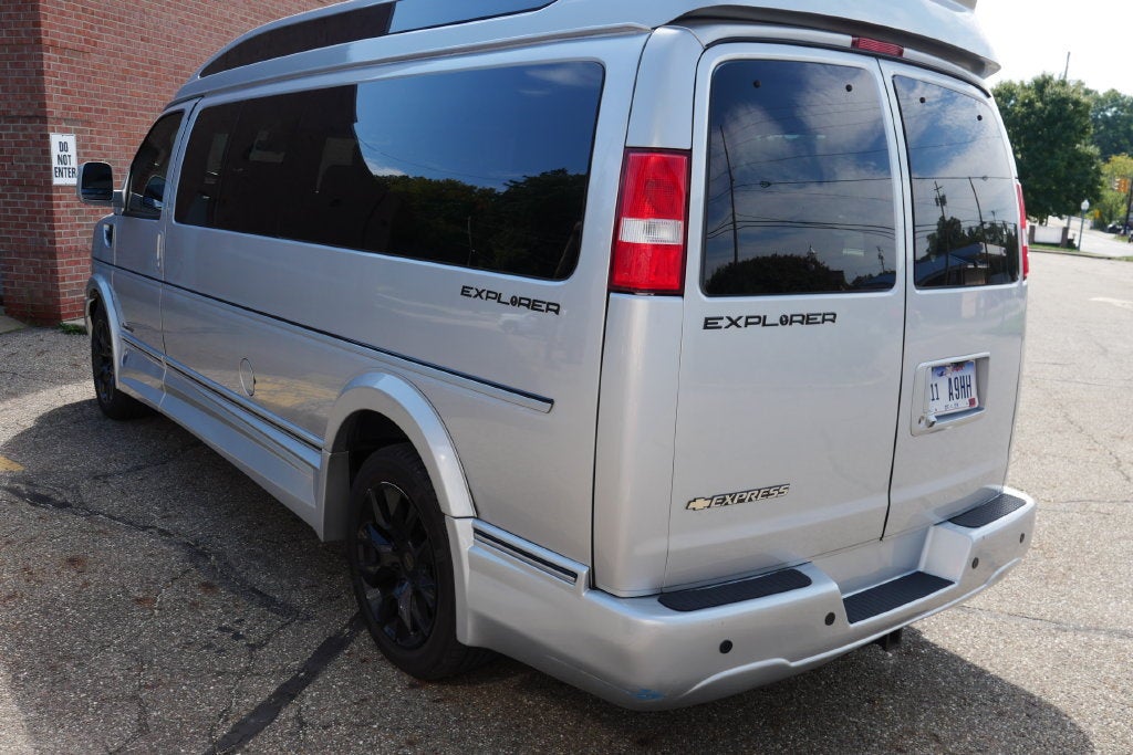 2022 Chevrolet Express Cargo 2500 Base