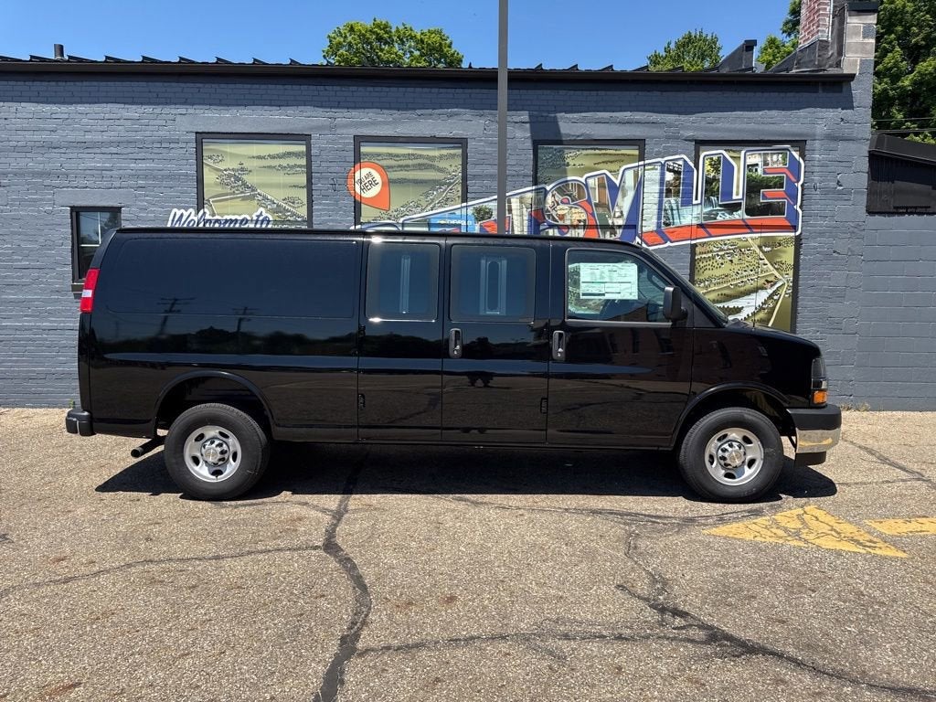 2026 Chevrolet Express Cargo WT