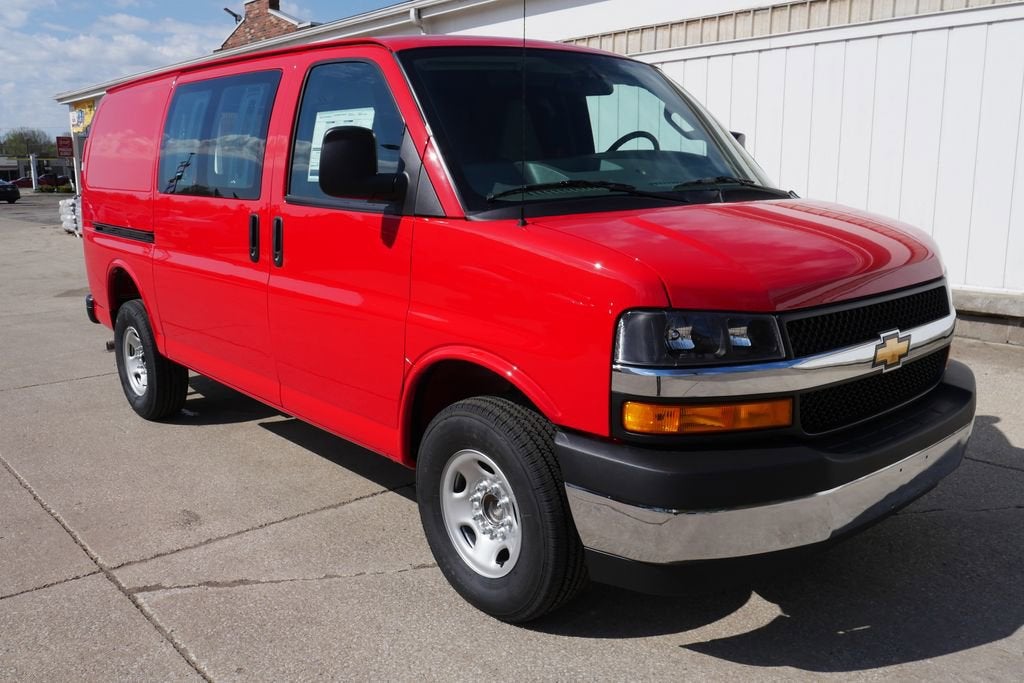 2026 Chevrolet Express Cargo WT