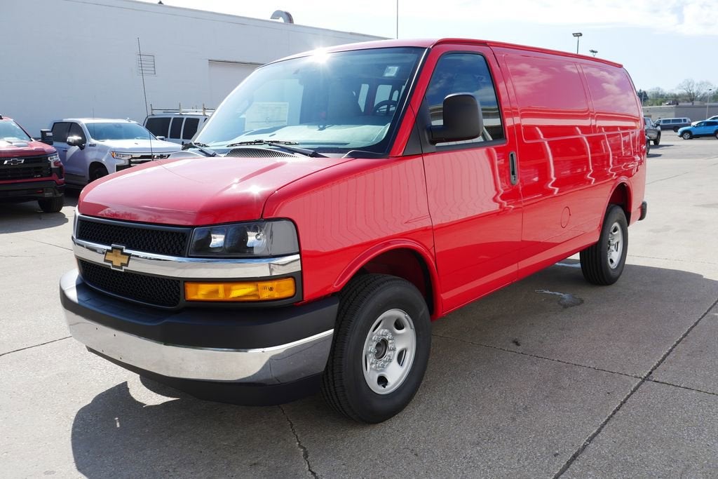 2026 Chevrolet Express Cargo WT