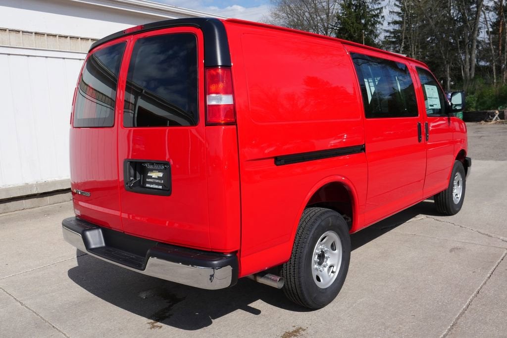 2026 Chevrolet Express Cargo WT