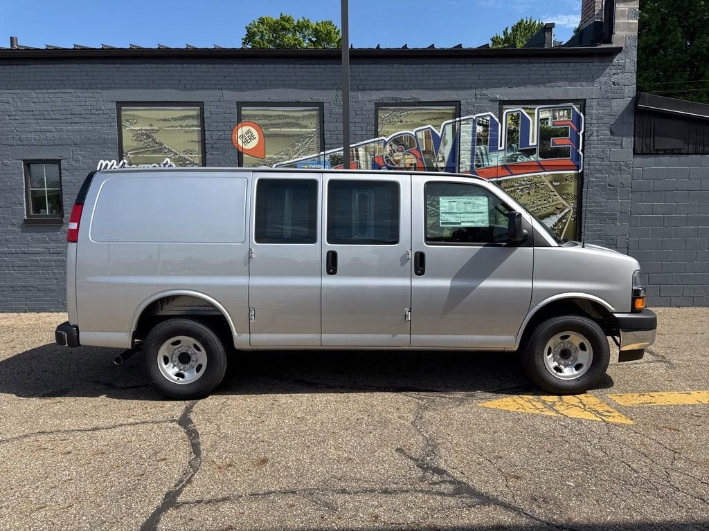 2026 Chevrolet Express Cargo WT