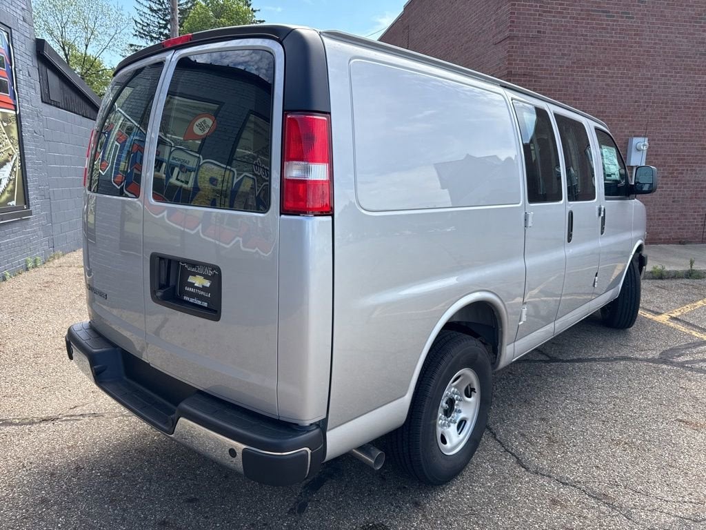2026 Chevrolet Express Cargo WT