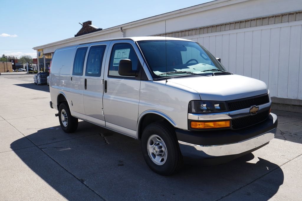 2026 Chevrolet Express Cargo WT
