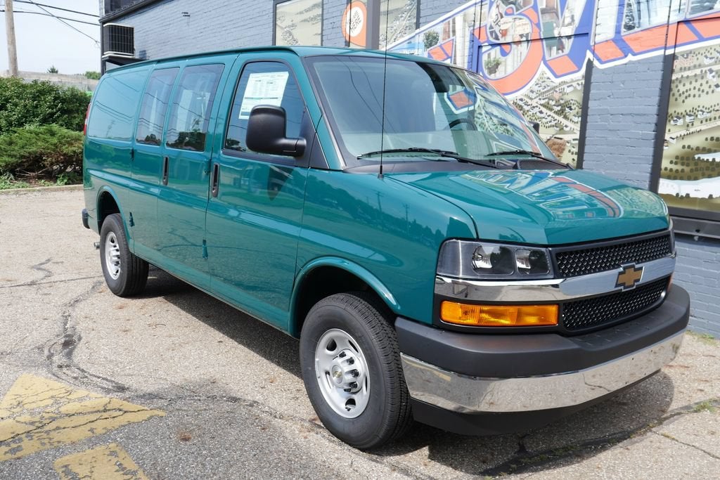 2026 Chevrolet Express Cargo WT