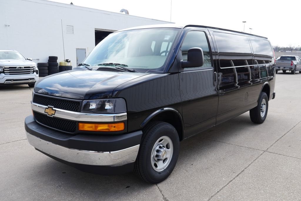 2026 Chevrolet Express Cargo WT