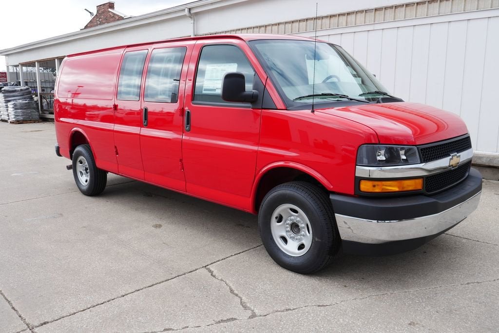 2026 Chevrolet Express Cargo WT