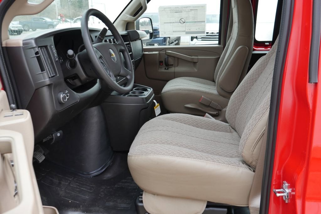 2026 Chevrolet Express Cargo WT