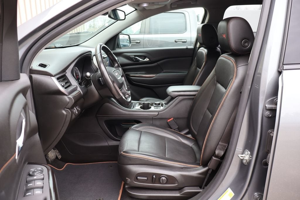 2021 GMC Acadia AT4