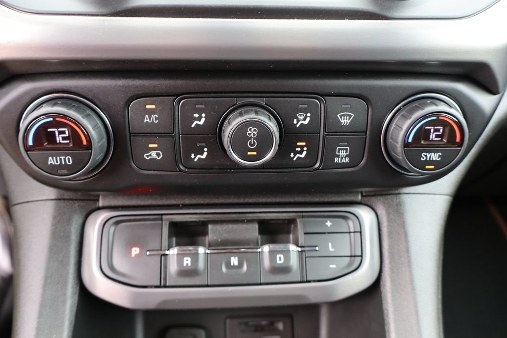 2021 GMC Acadia AT4