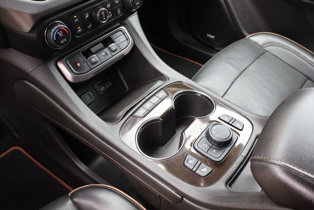 2021 GMC Acadia AT4