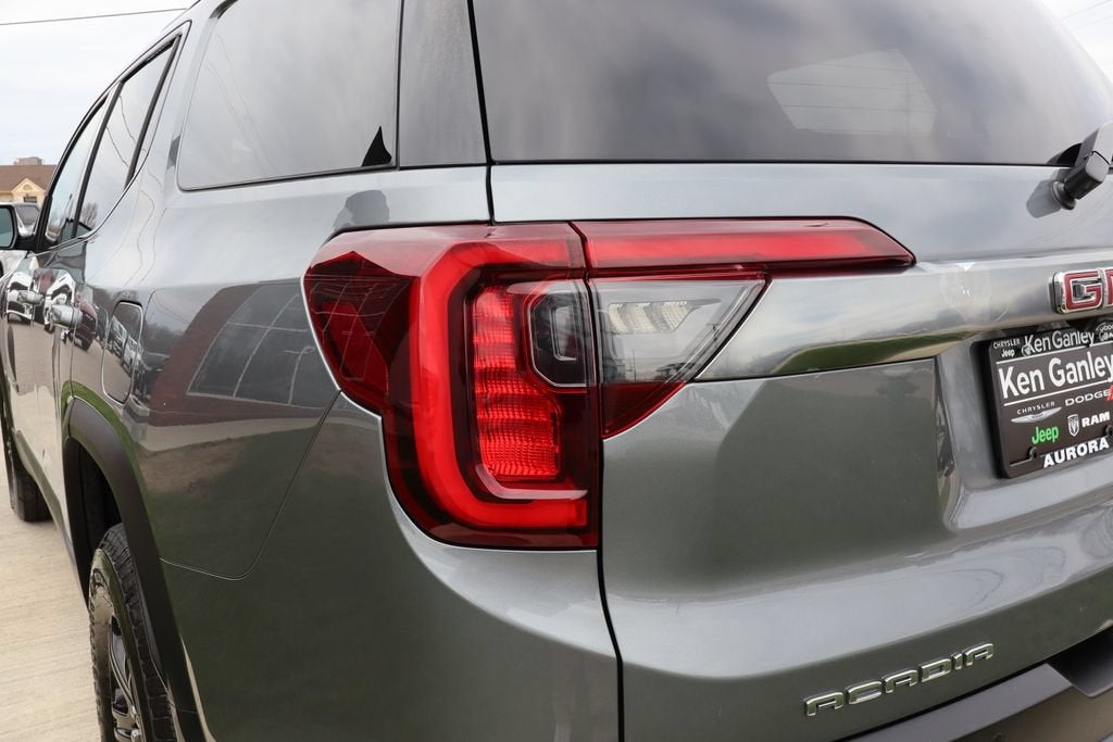 2021 GMC Acadia AT4