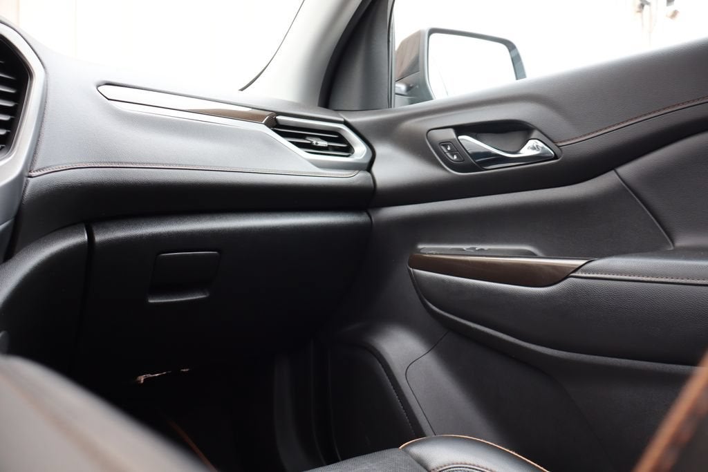 2021 GMC Acadia AT4