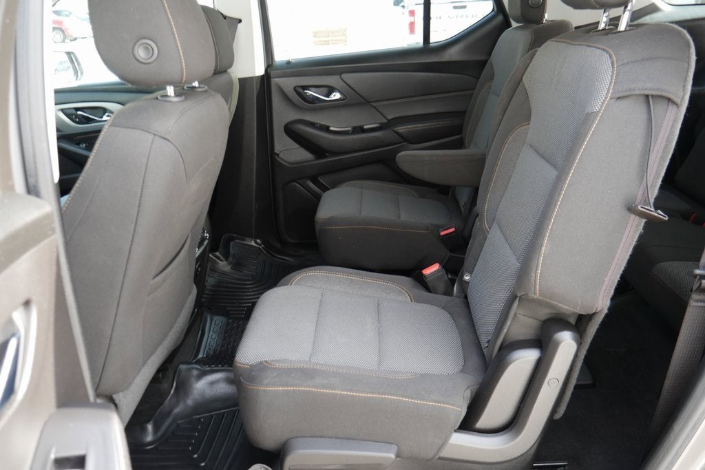 2018 Chevrolet Traverse LT Cloth