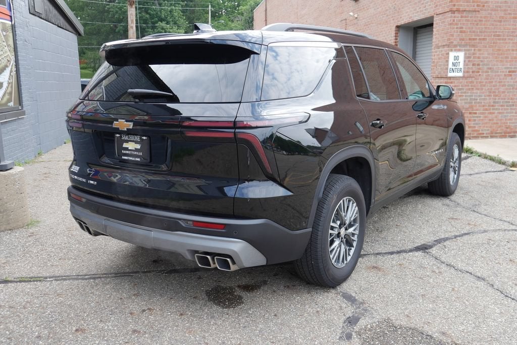 2025 Chevrolet Traverse LT