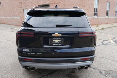 2025 Chevrolet Traverse LT