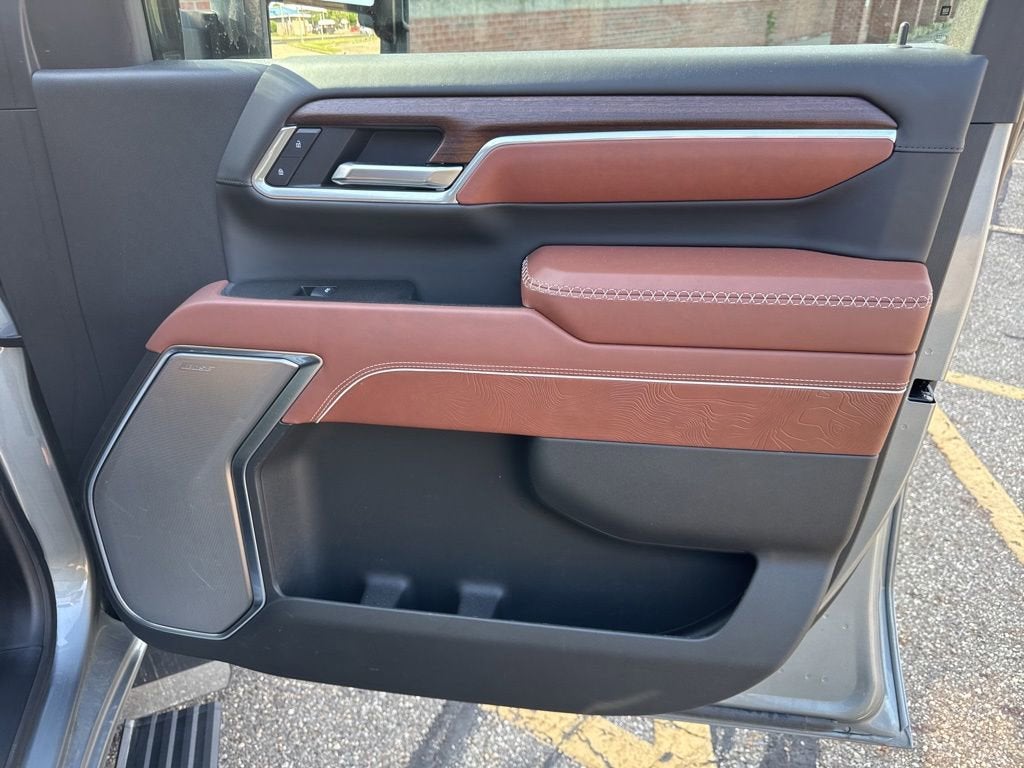 2025 GMC Sierra 3500 HD Denali Ultimate DRW