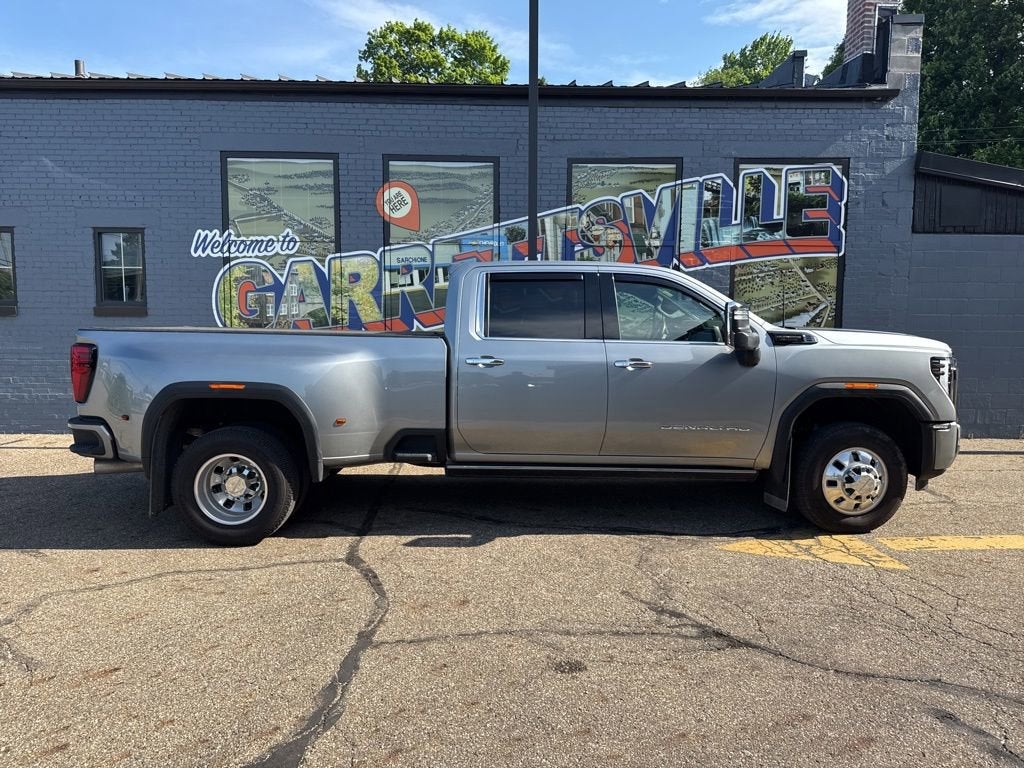 2025 GMC Sierra 3500 HD Denali Ultimate DRW